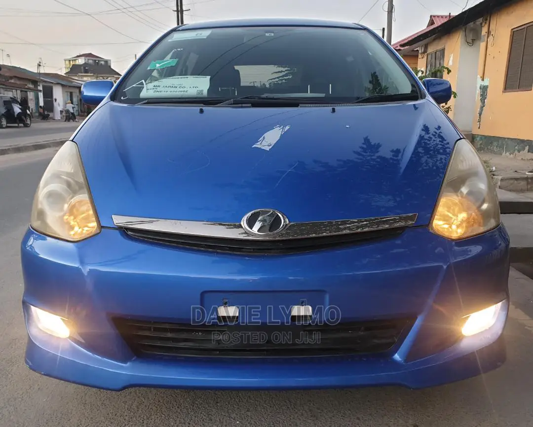 Toyota Wish 2006 Blue