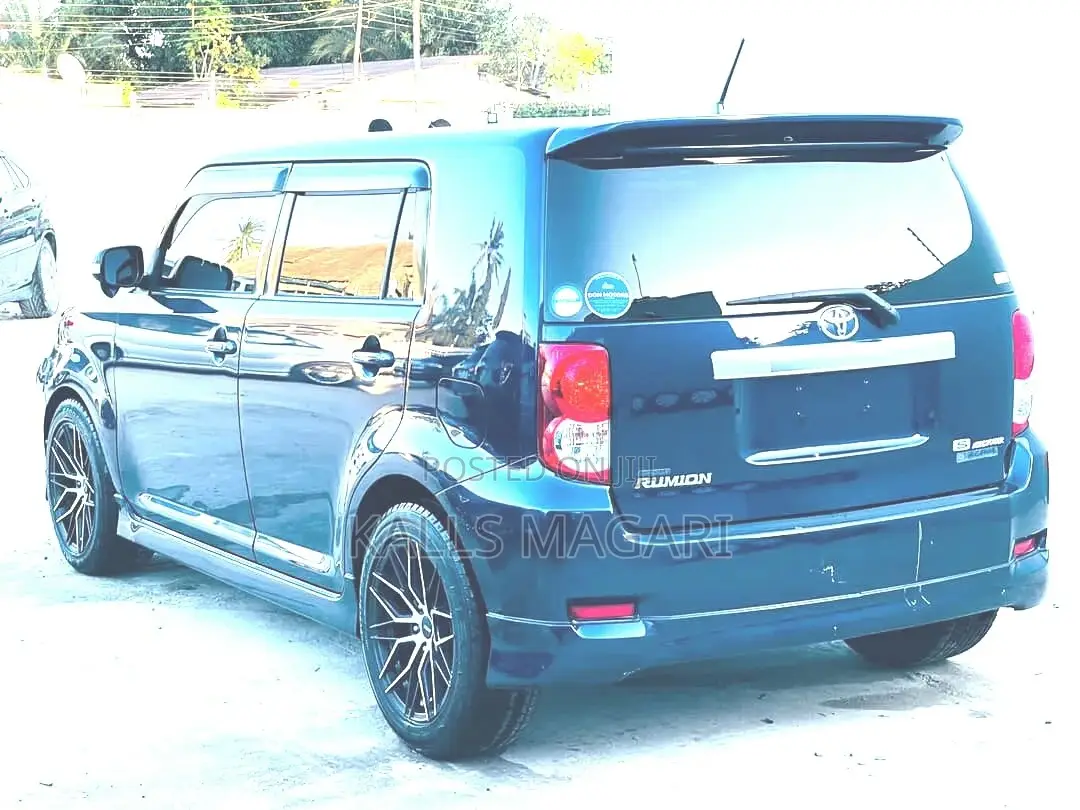 Toyota Corolla Rumion 2008 Blue