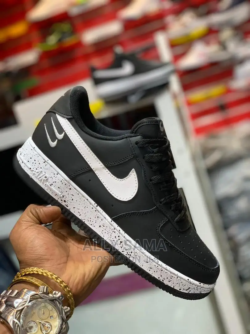 Nike Black White
