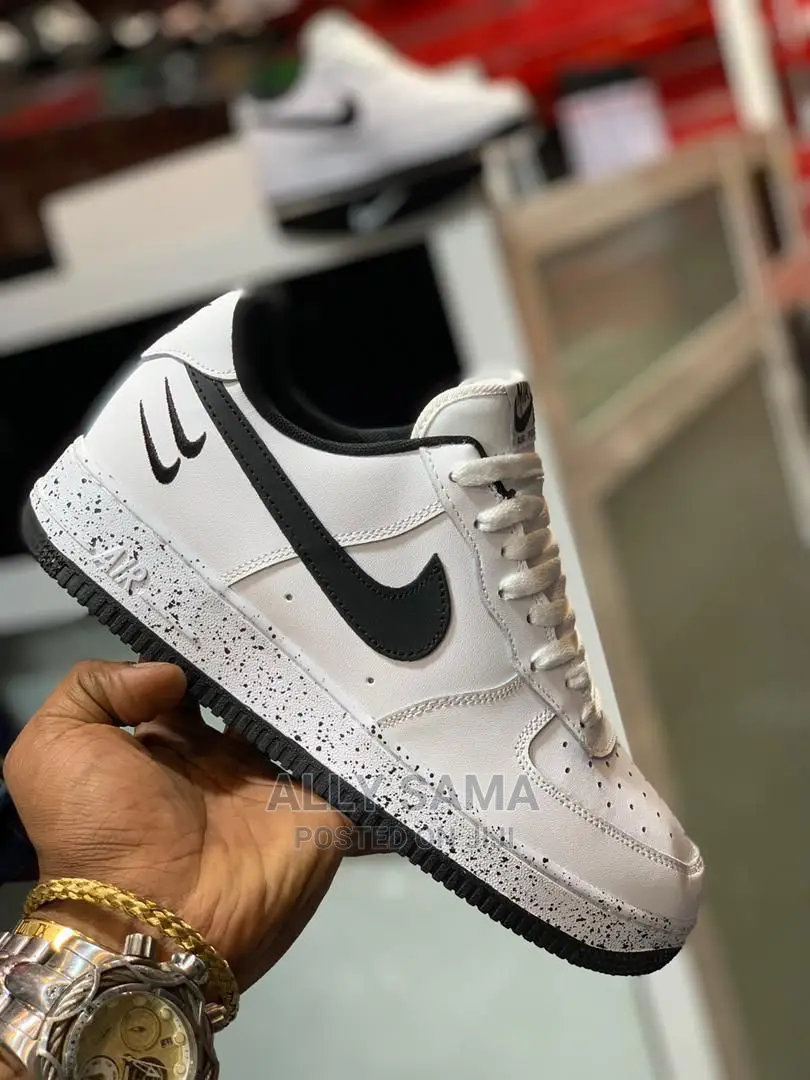 Nike Black White