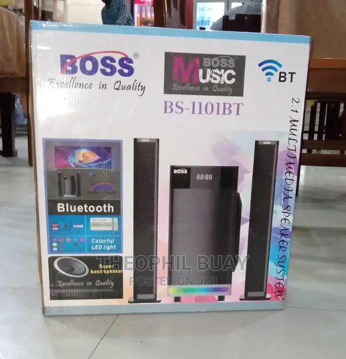 BOSS Two Speakers Radio