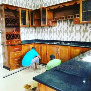 Kitchen Cabinet Mbao Ngumu