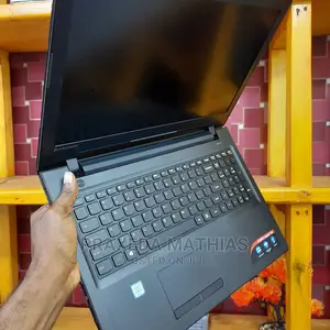 Laptop Lenovo IdeaPad 300 4GB Intel HDD 500GB
