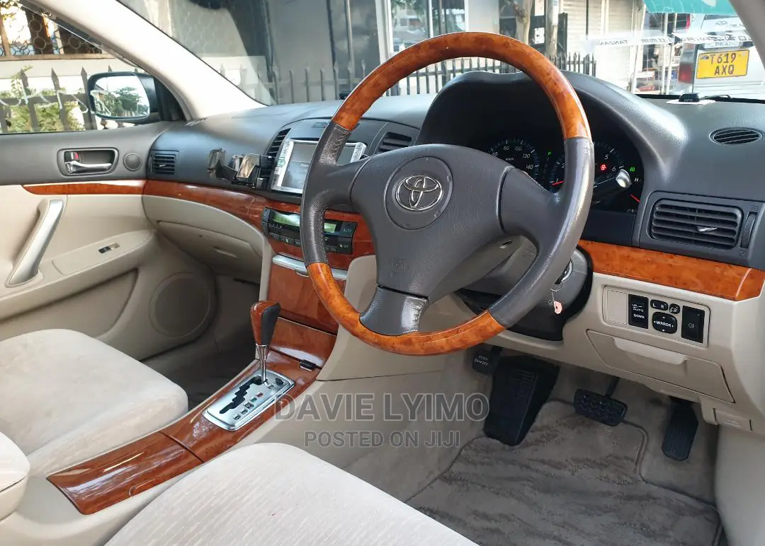 Toyota Corona 2006 Gold