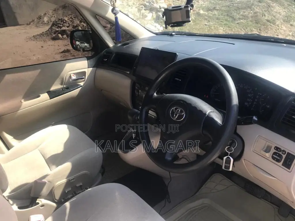 Toyota Corolla Spacio 2006 Silver