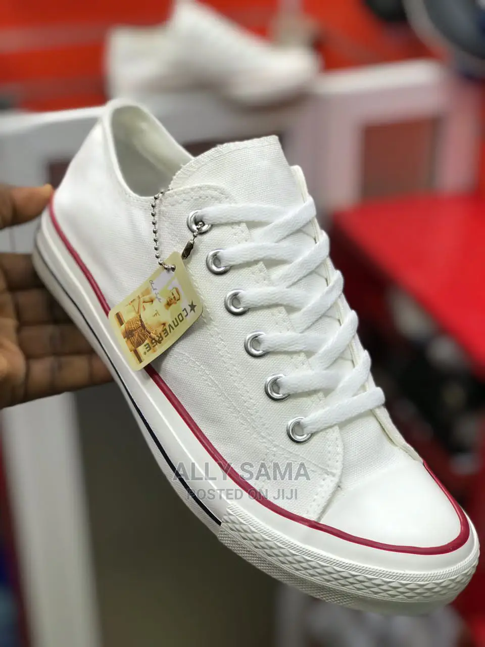 Converse Black White