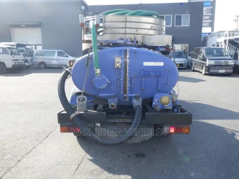 Ceptic Tank Truck