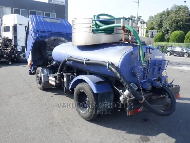 Ceptic Tank Truck