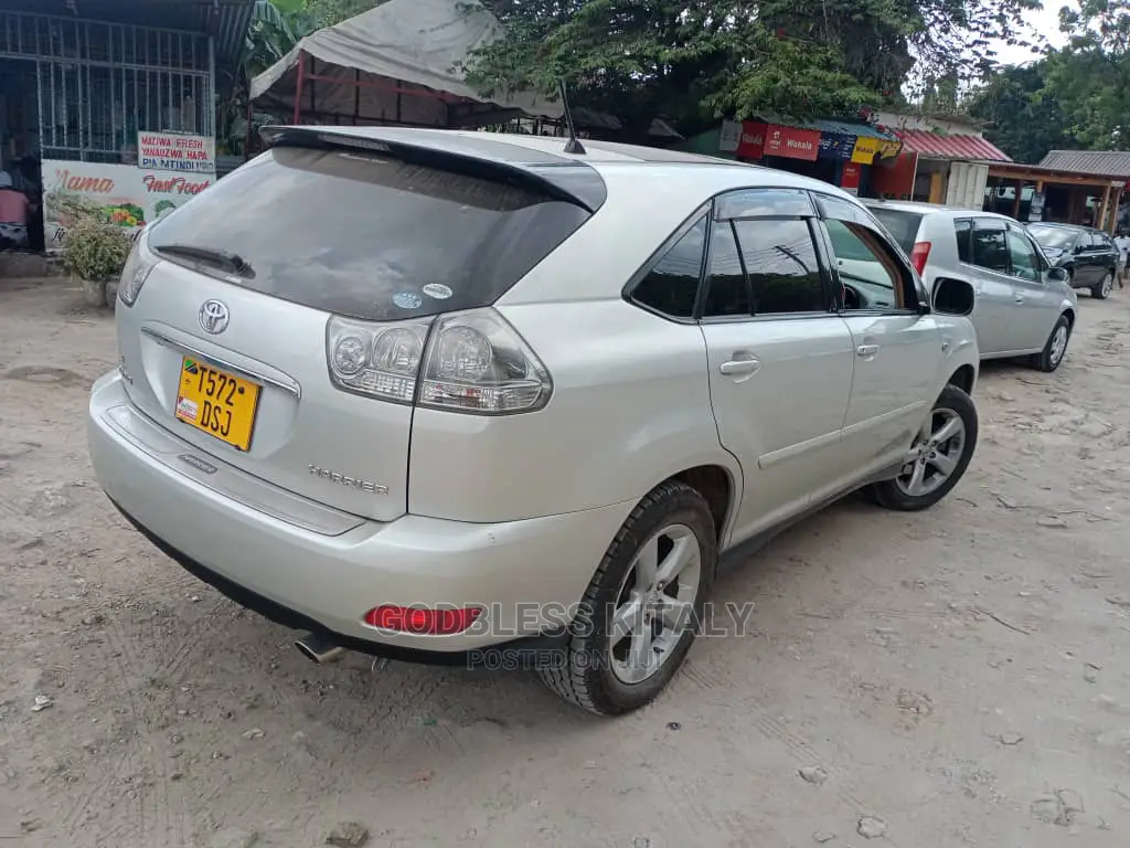 Toyota Harrier 2005 Silver