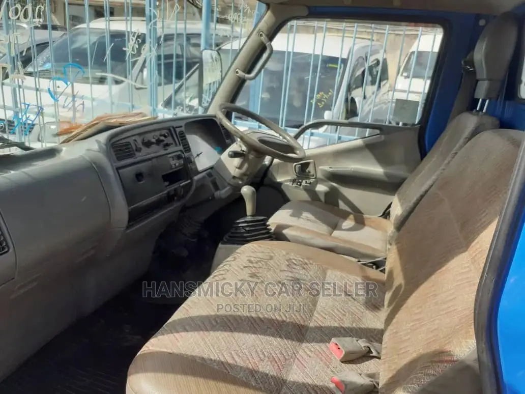 Mitsubishi Canter 1996 Blue