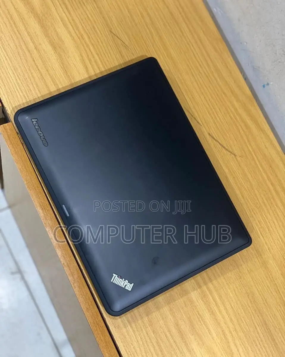 Laptop Lenovo ThinkPad X131e 4GB Intel HDD 320GB