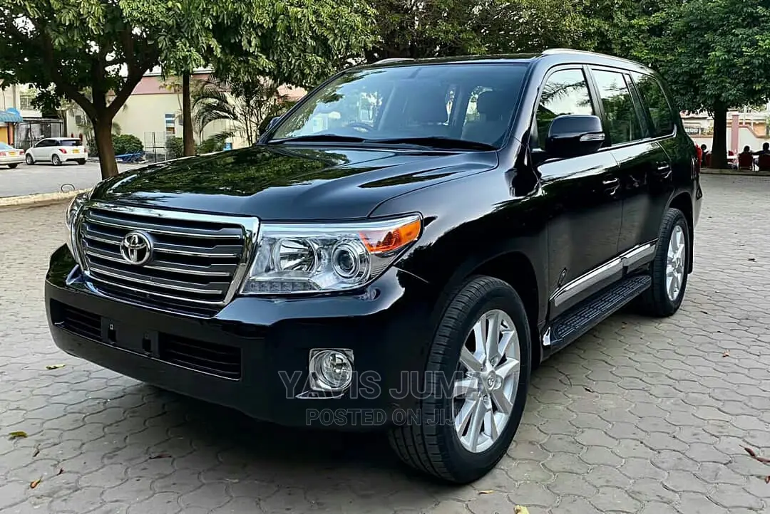 Toyota Land Cruiser 2010 Black