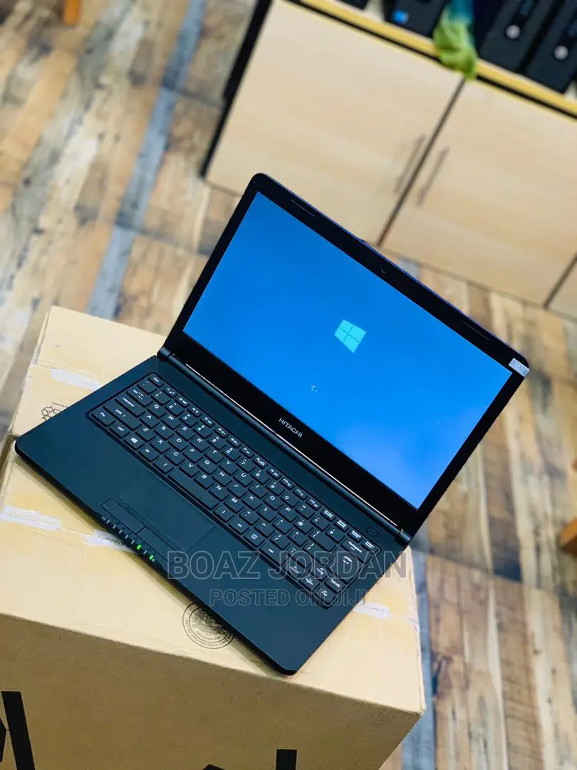 Laptop 4GB Intel SSD 128GB