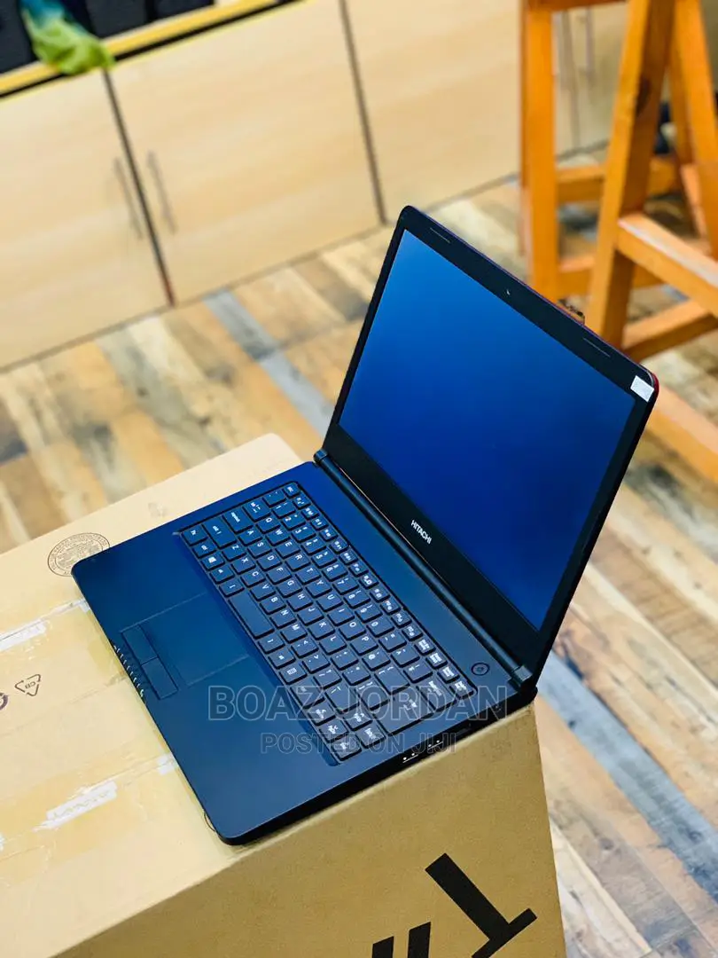 Laptop 4GB Intel SSD 128GB