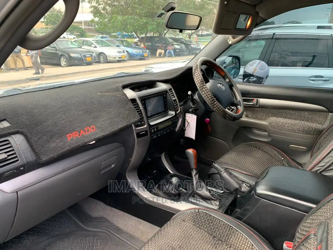 Toyota Land Cruiser Prado 2006 Silver