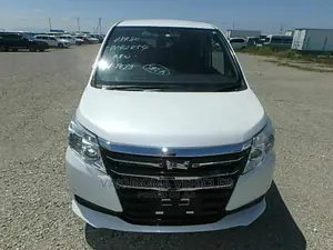 Toyota Noah 2014 Pearl