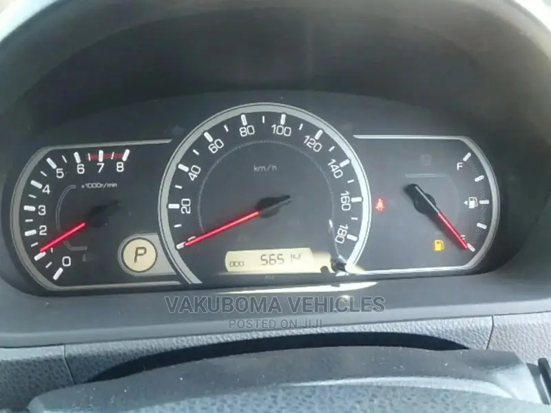 Toyota Noah 2014 Pearl
