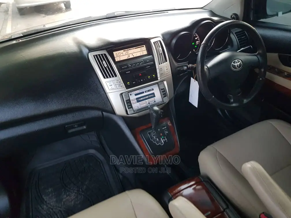 Toyota Harrier 2005 Black