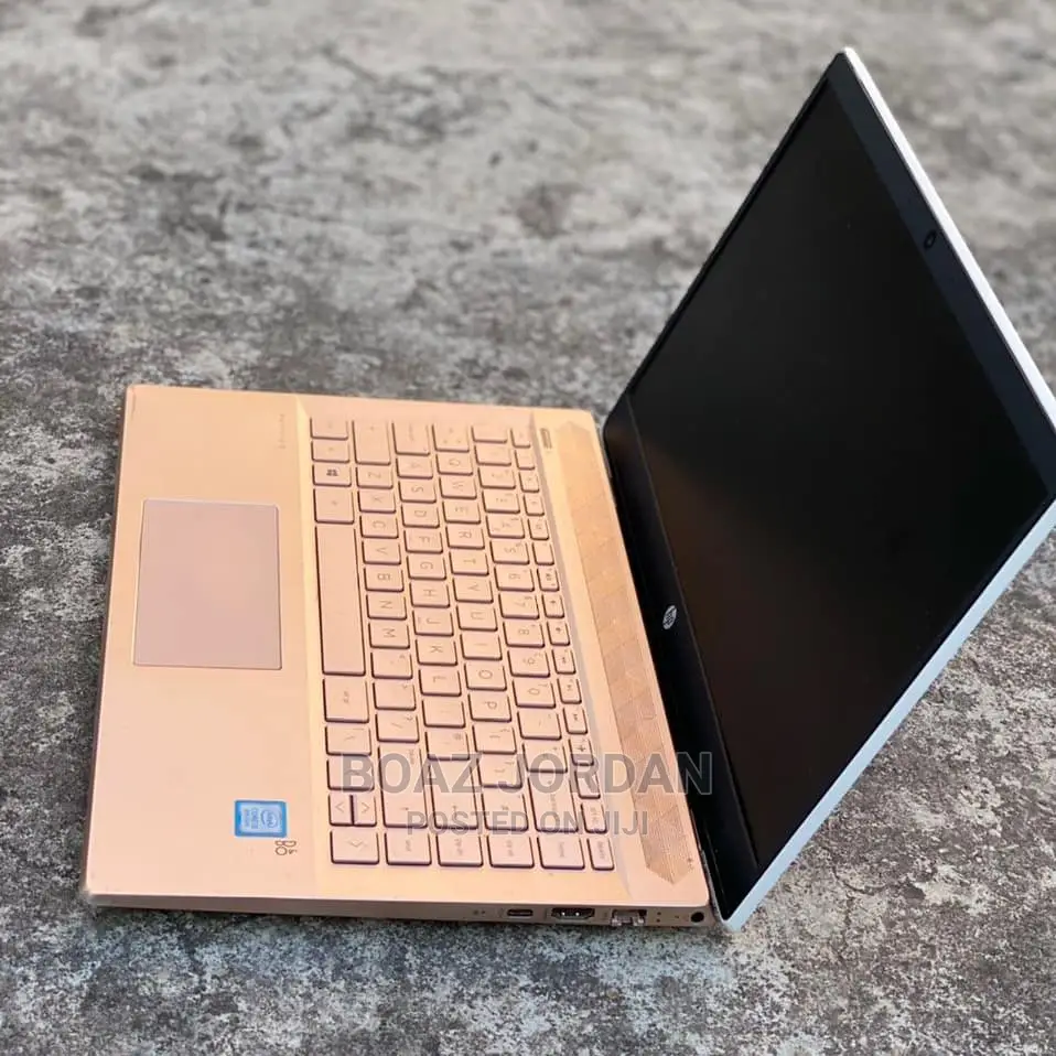New Laptop HP Pavilion 14-Ce3064st 4GB Intel Core I3 SSD 128GB