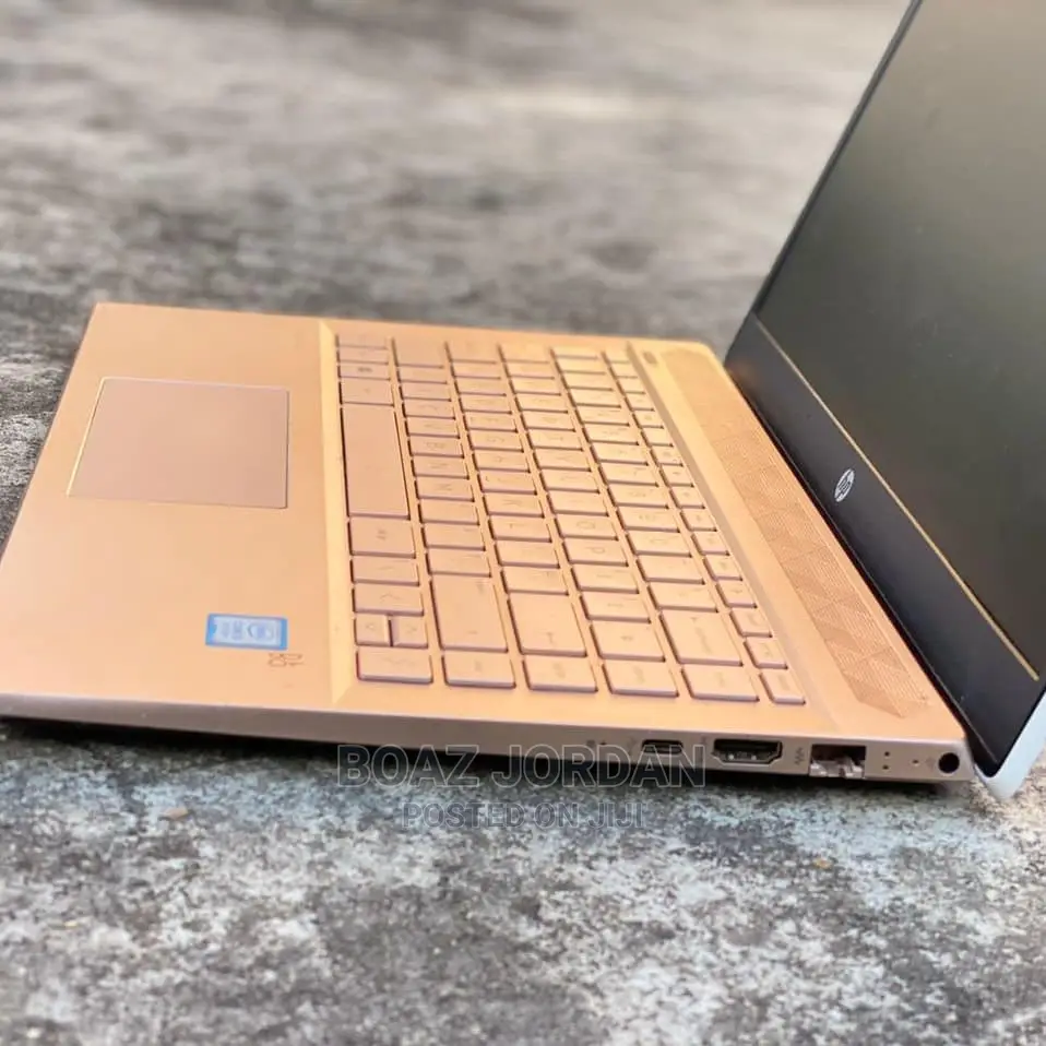 New Laptop HP Pavilion 14-Ce3064st 4GB Intel Core I3 SSD 128GB
