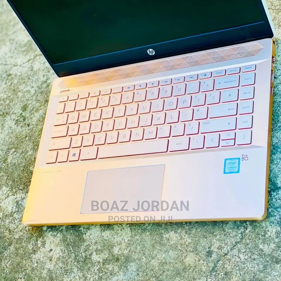 New Laptop HP Pavilion 14-Ce3064st 4GB Intel Core I3 SSD 128GB