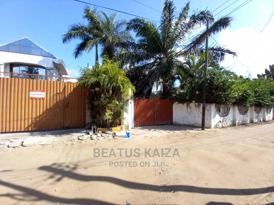 3bdrm Bungalow in Mikocheni Clouds Fm, Kinondoni for rent