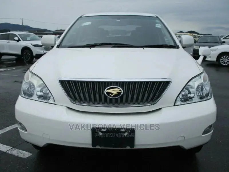 Toyota Harrier 2005 White