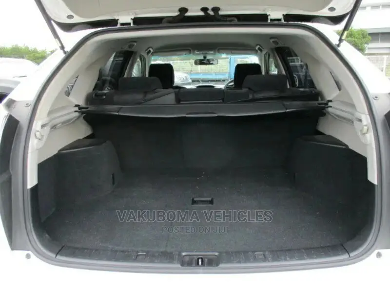 Toyota Harrier 2005 White