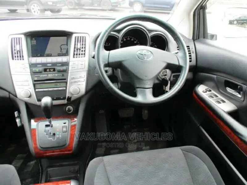 Toyota Harrier 2005 White