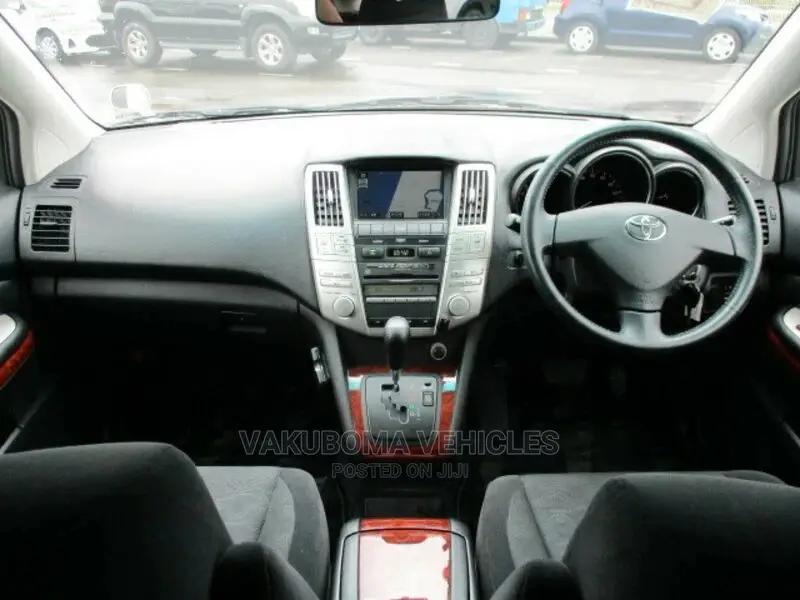 Toyota Harrier 2005 White