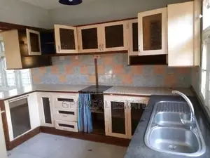 7bdrm Mansion in Enzo Mansa, Kinondoni for Sale