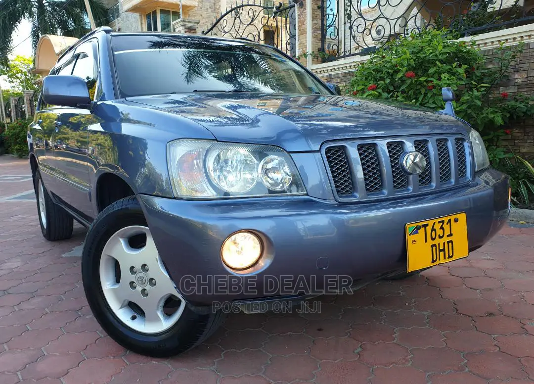 Toyota Kluger 2016 Blue