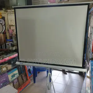 Tripod Projection Screen Body 180x180cm