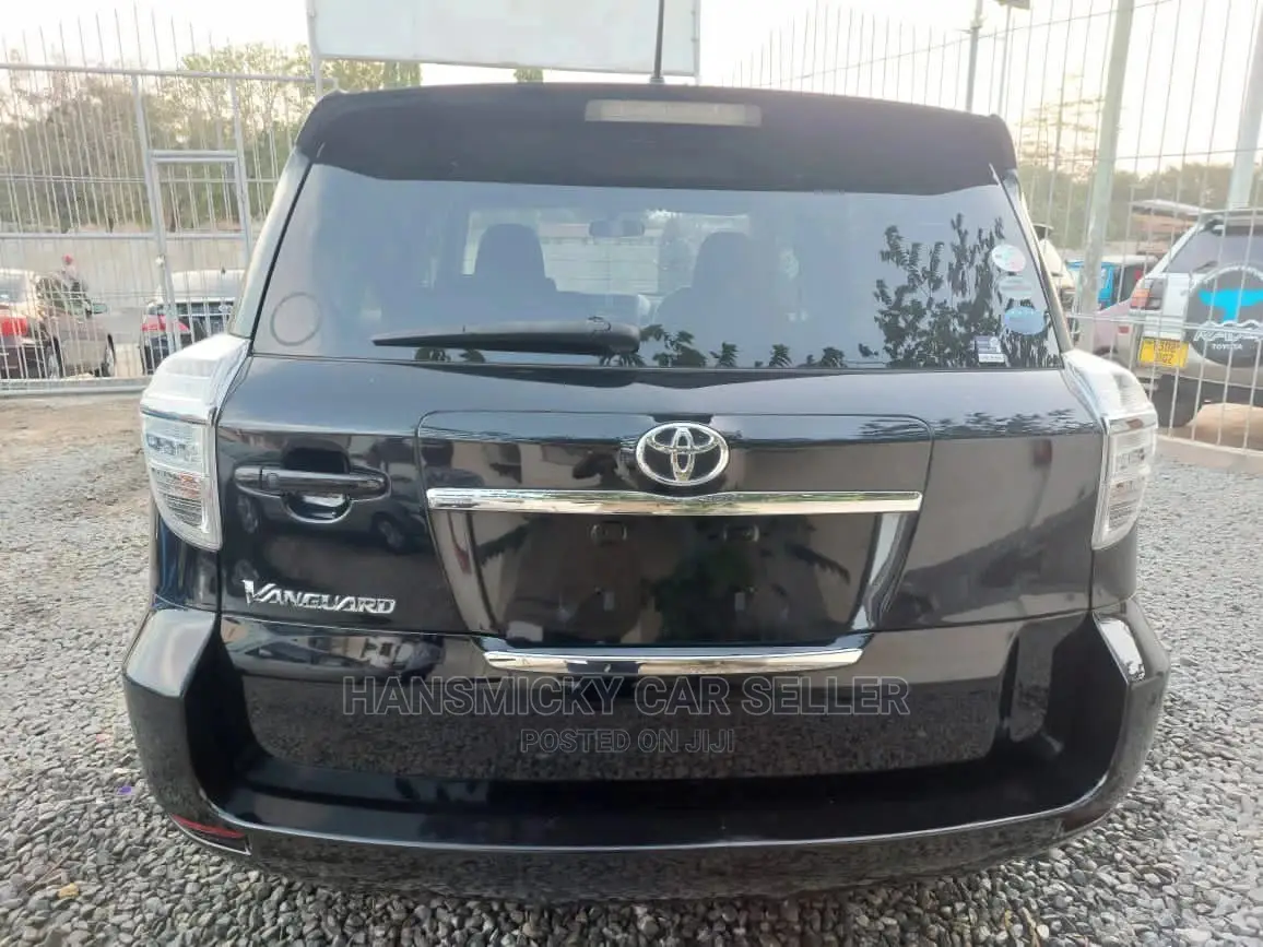 Toyota Vanguard 2011 Black