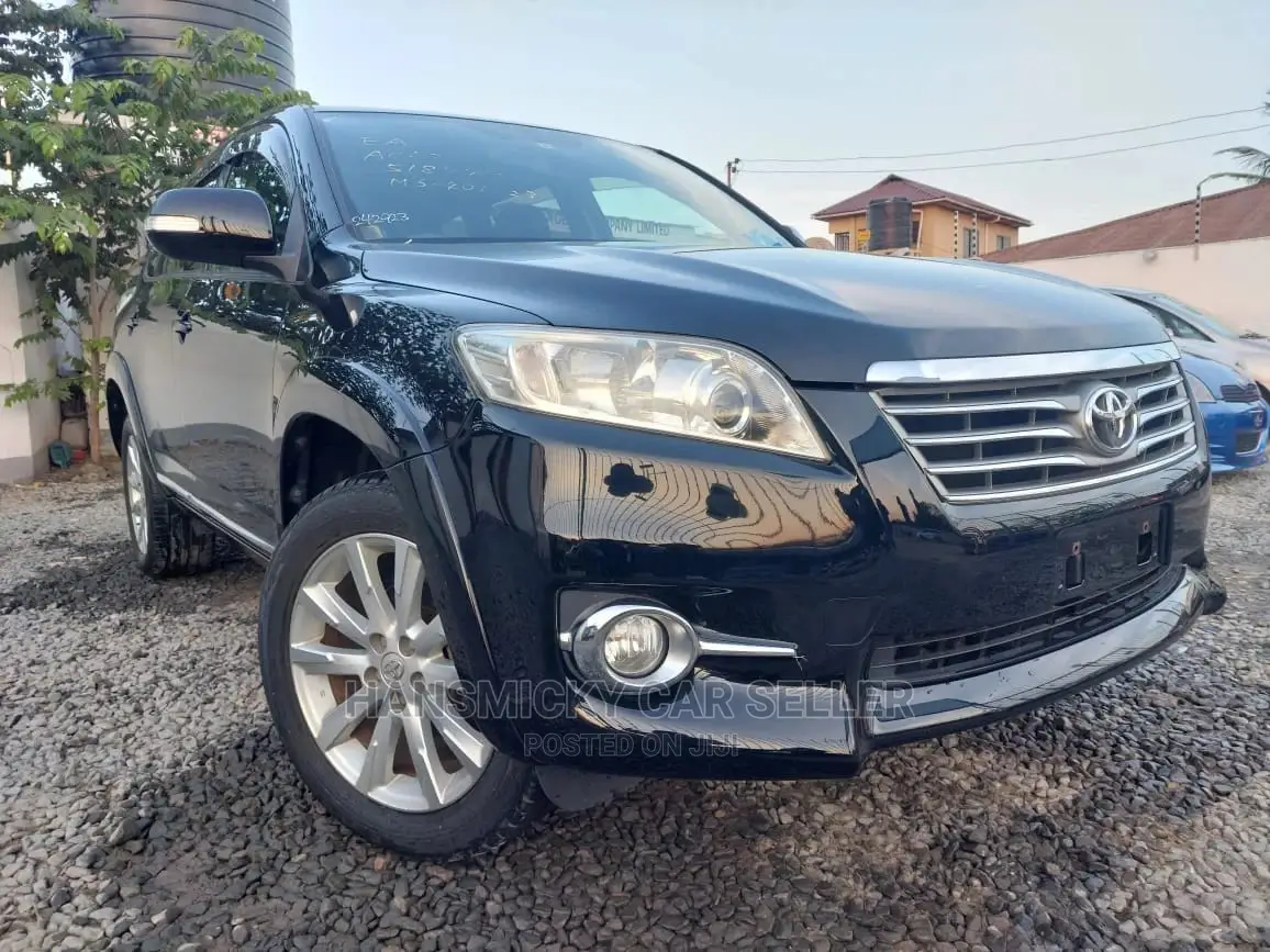 Toyota Vanguard 2011 Black