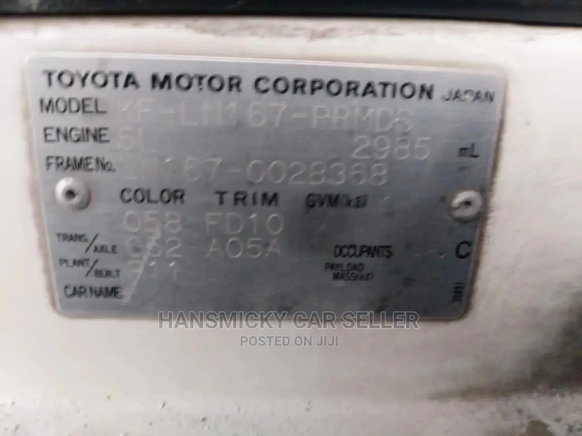 Toyota Hilux 2003 White