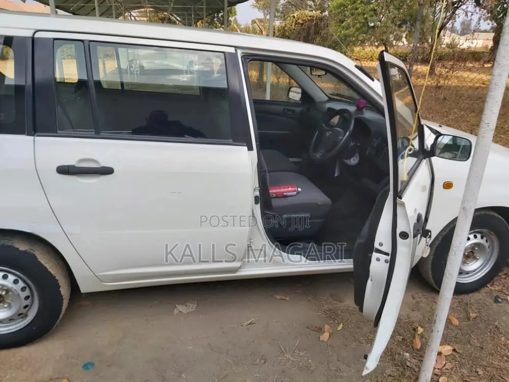 Toyota Succeed 2009 White