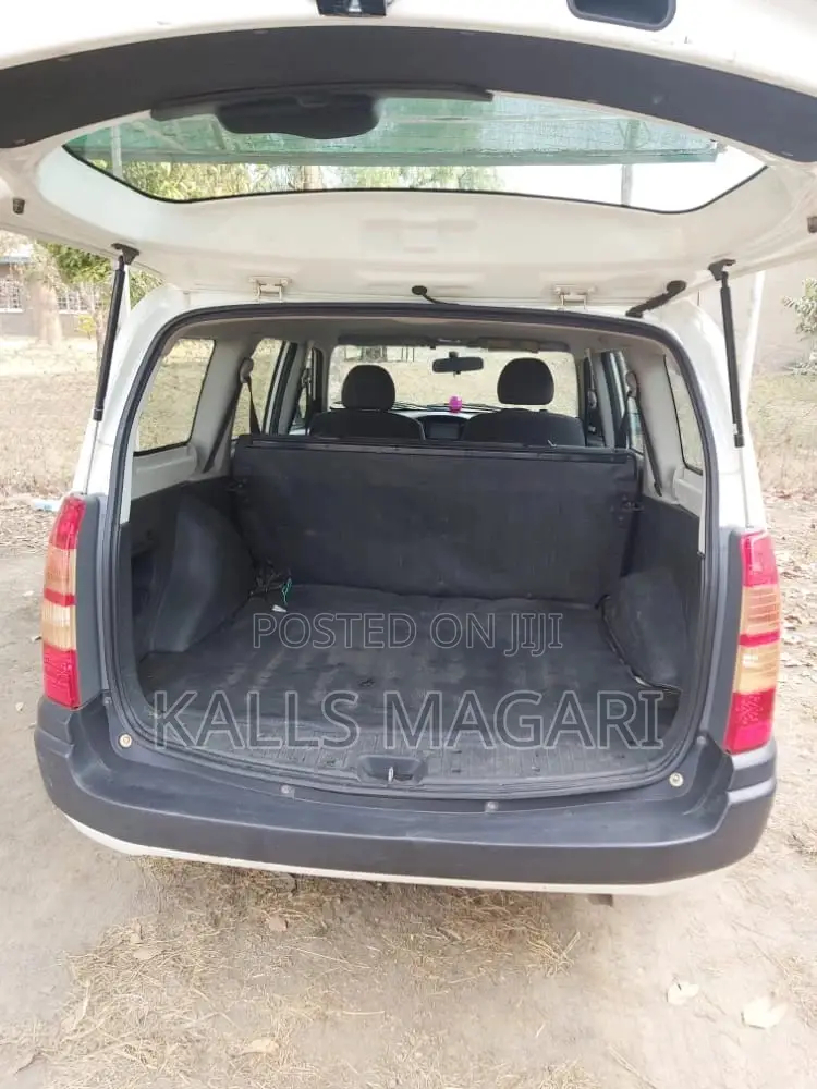 Toyota Succeed 2009 White