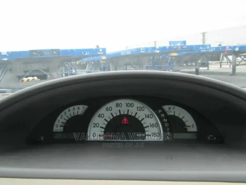 Toyota Raum 2006 Silver