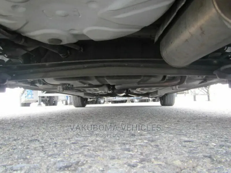 Toyota Raum 2006 Silver
