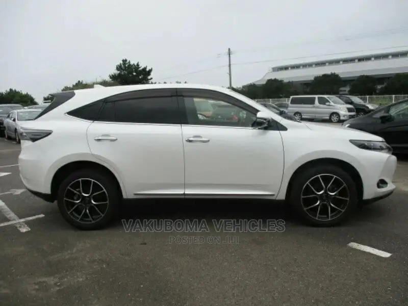 Toyota Harrier 2014 White