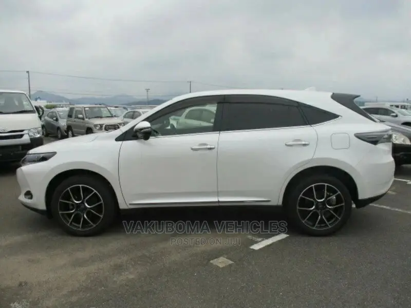 Toyota Harrier 2014 White