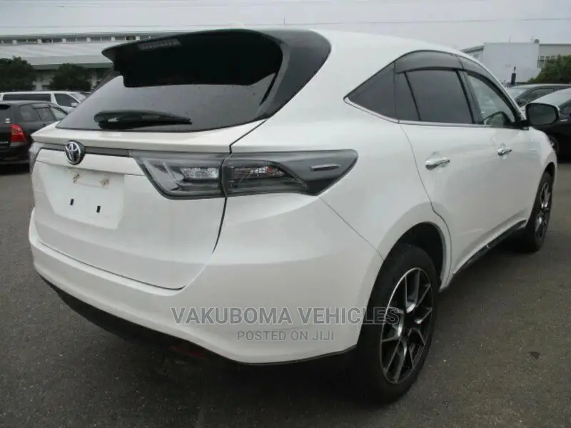 Toyota Harrier 2014 White