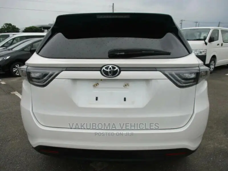 Toyota Harrier 2014 White