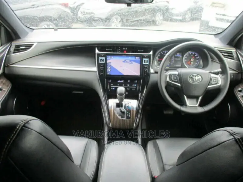 Toyota Harrier 2014 White
