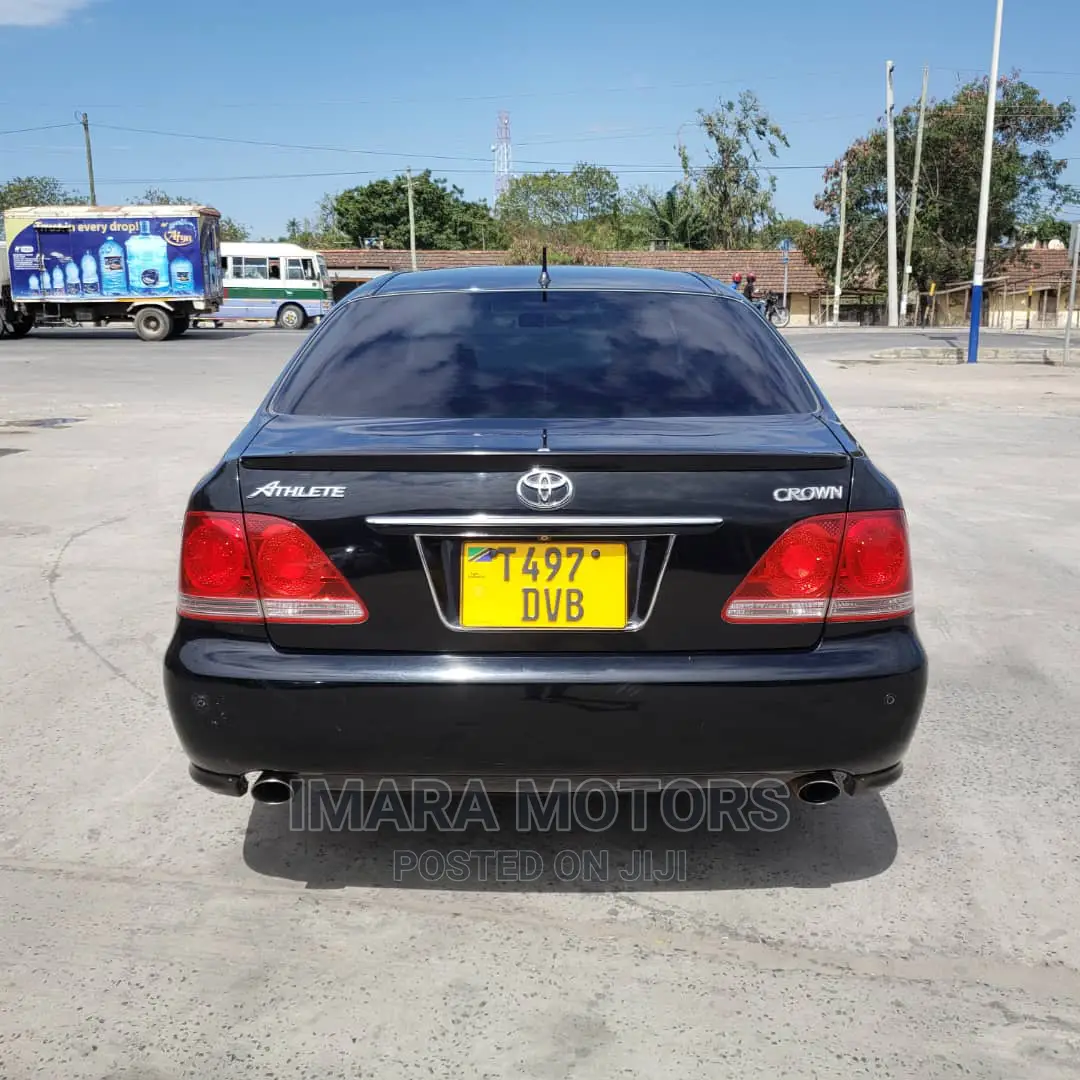 Toyota Crown 2005 Royale Black
