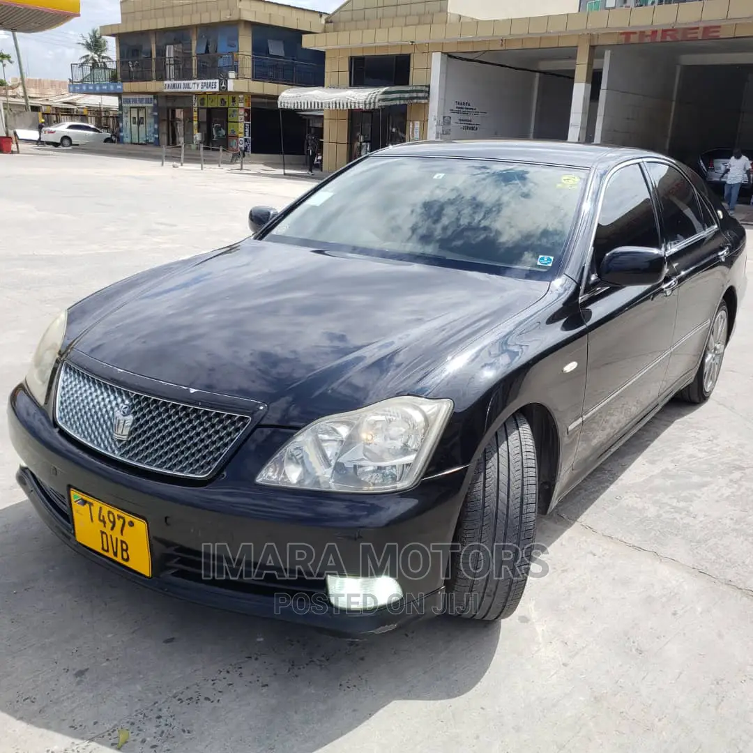 Toyota Crown 2005 Royale Black