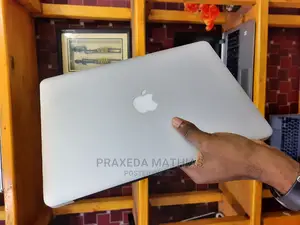 Laptop Apple MacBook 2015 8GB Intel Core I5 SSD 128GB