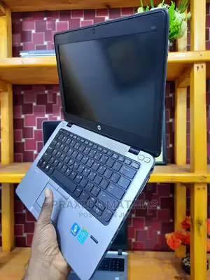 Laptop HP EliteBook 820 8GB Intel Core I5 HDD 500GB