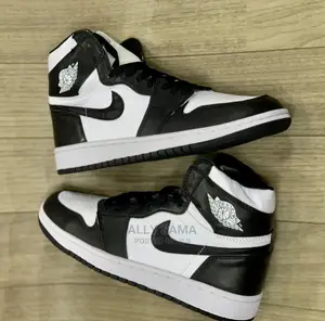 Nike Black White